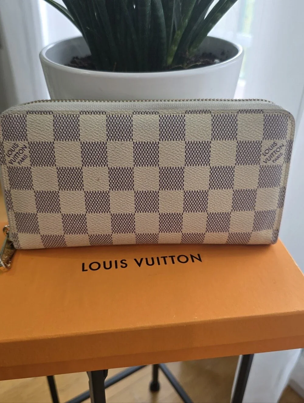 Louis Vuitton Damier Azur Zippy Long Wallet Pink Interior